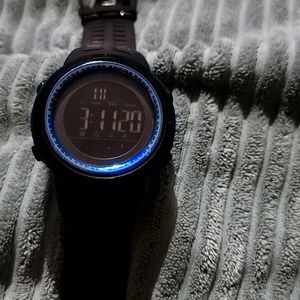 Mens digital watch